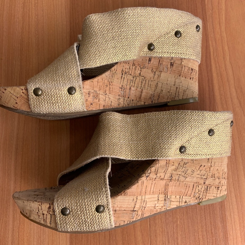 Lucky Brand Gold Wedge Shoe
